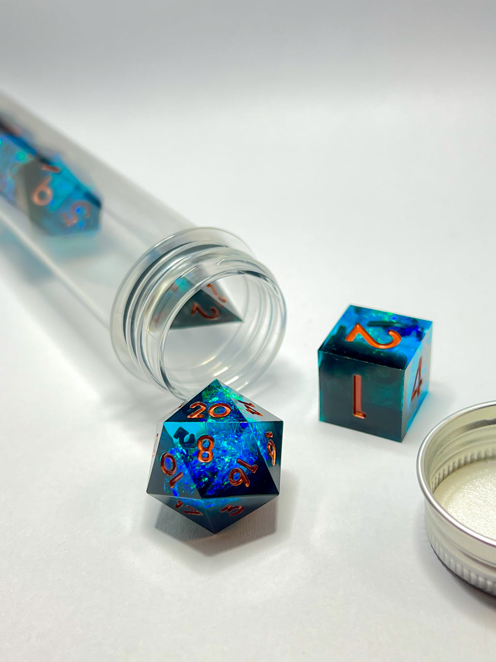 Sharp-edged dice set "Obsidian Sea"