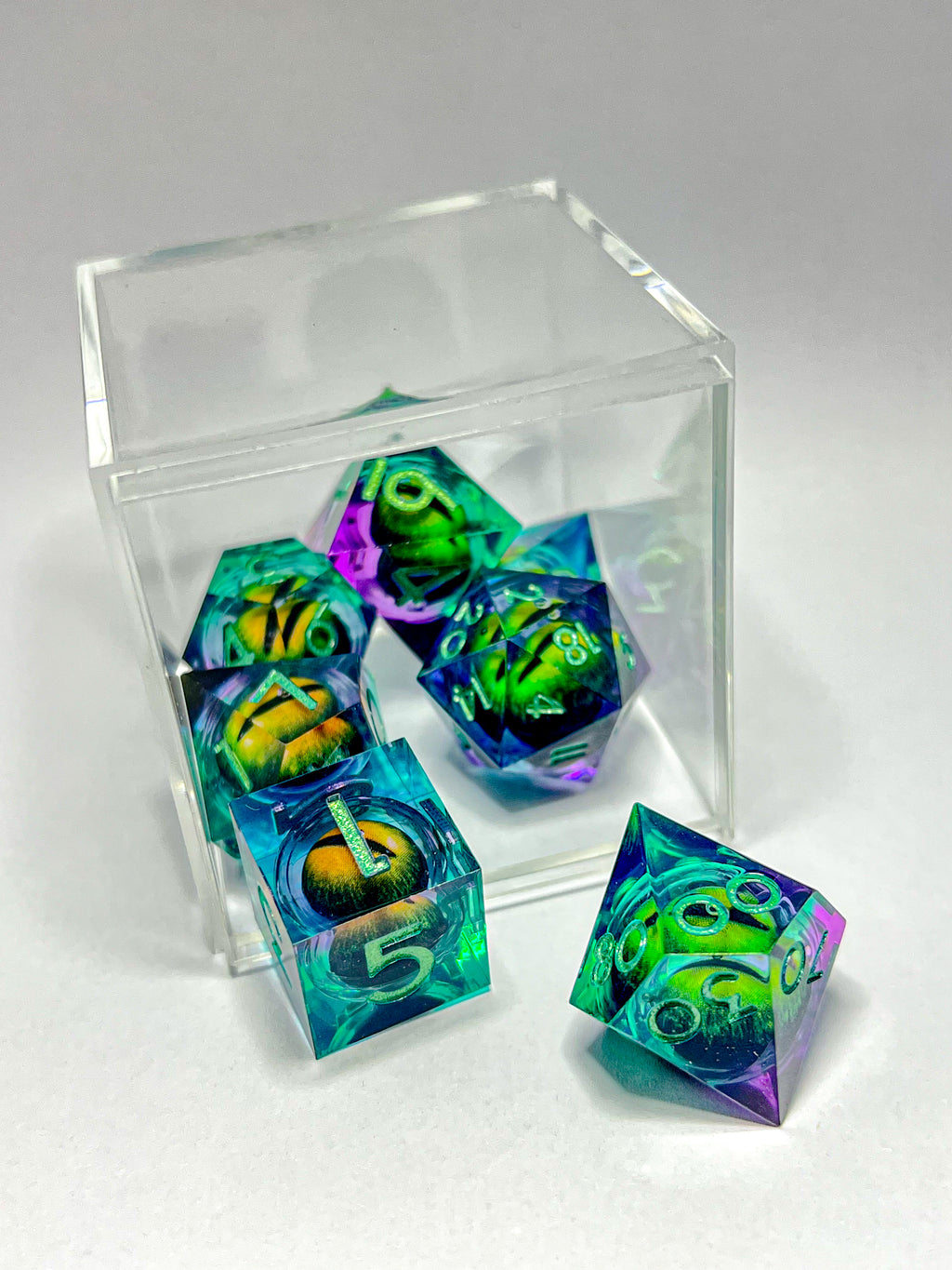 Sharp-edged dice set "Whisper of the Outer Deep"