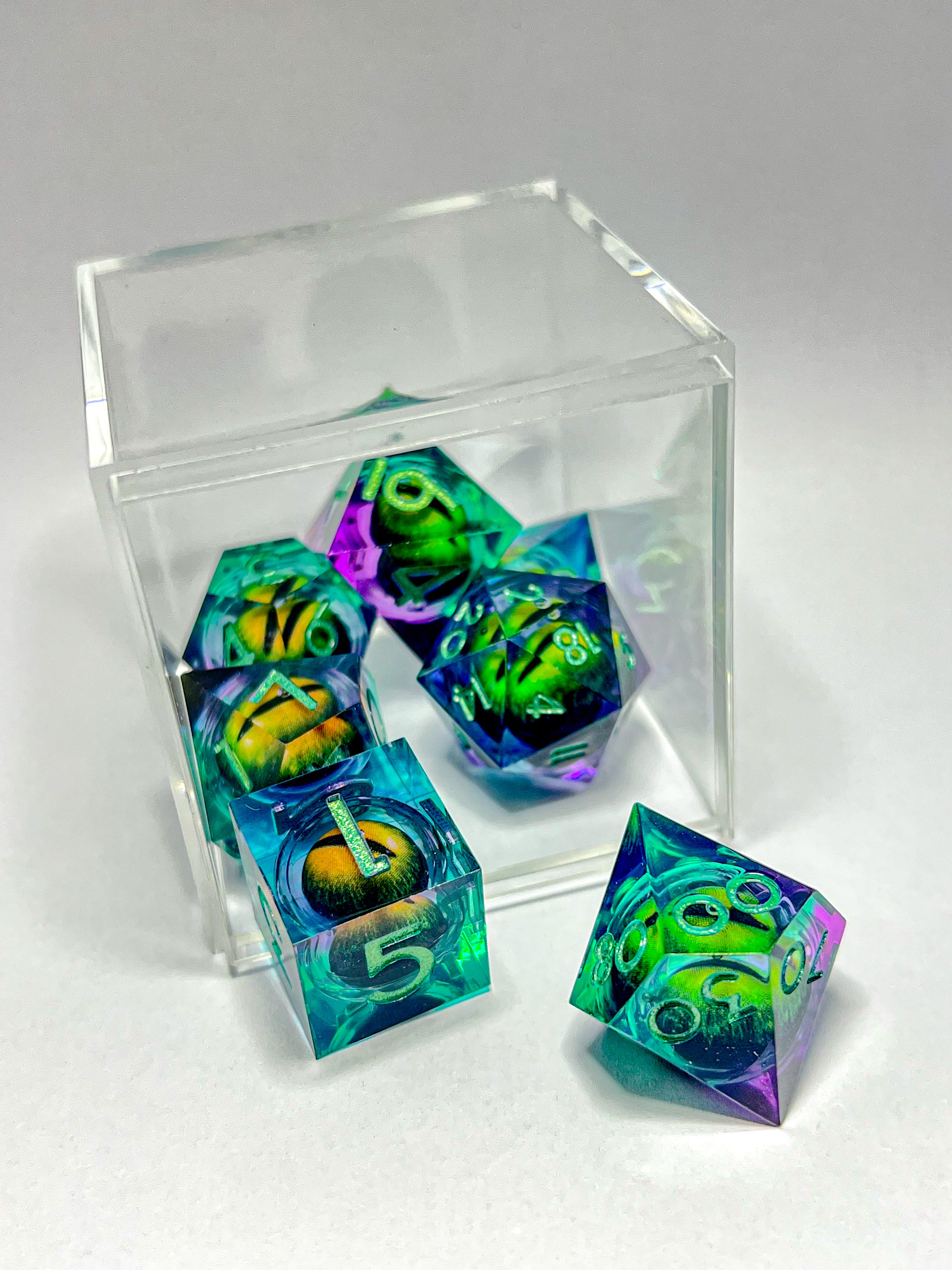 Sharp-edged dice set "Whisper of the Outer Deep"