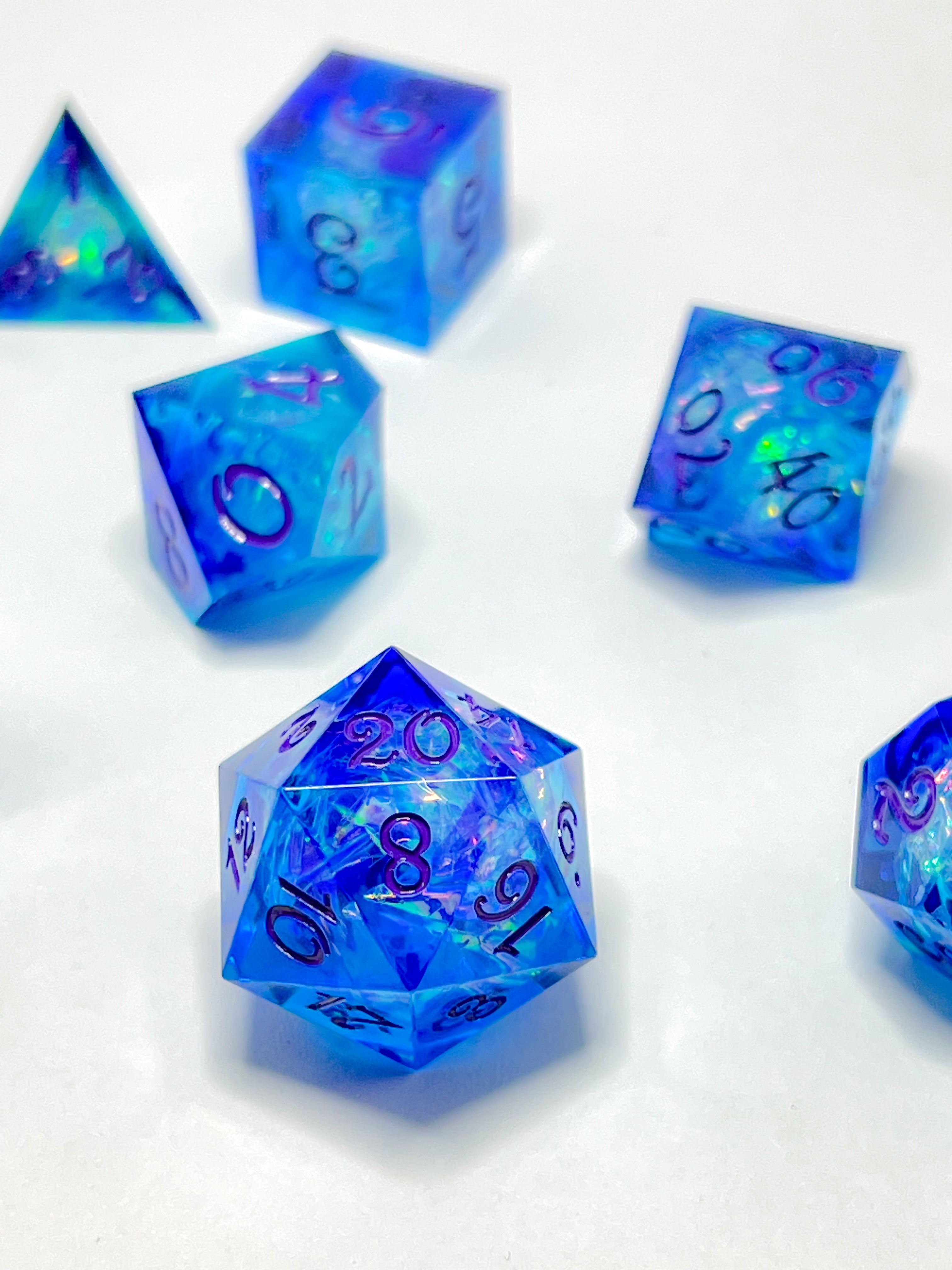 Sharp-edged dice set "Azure Verdict"