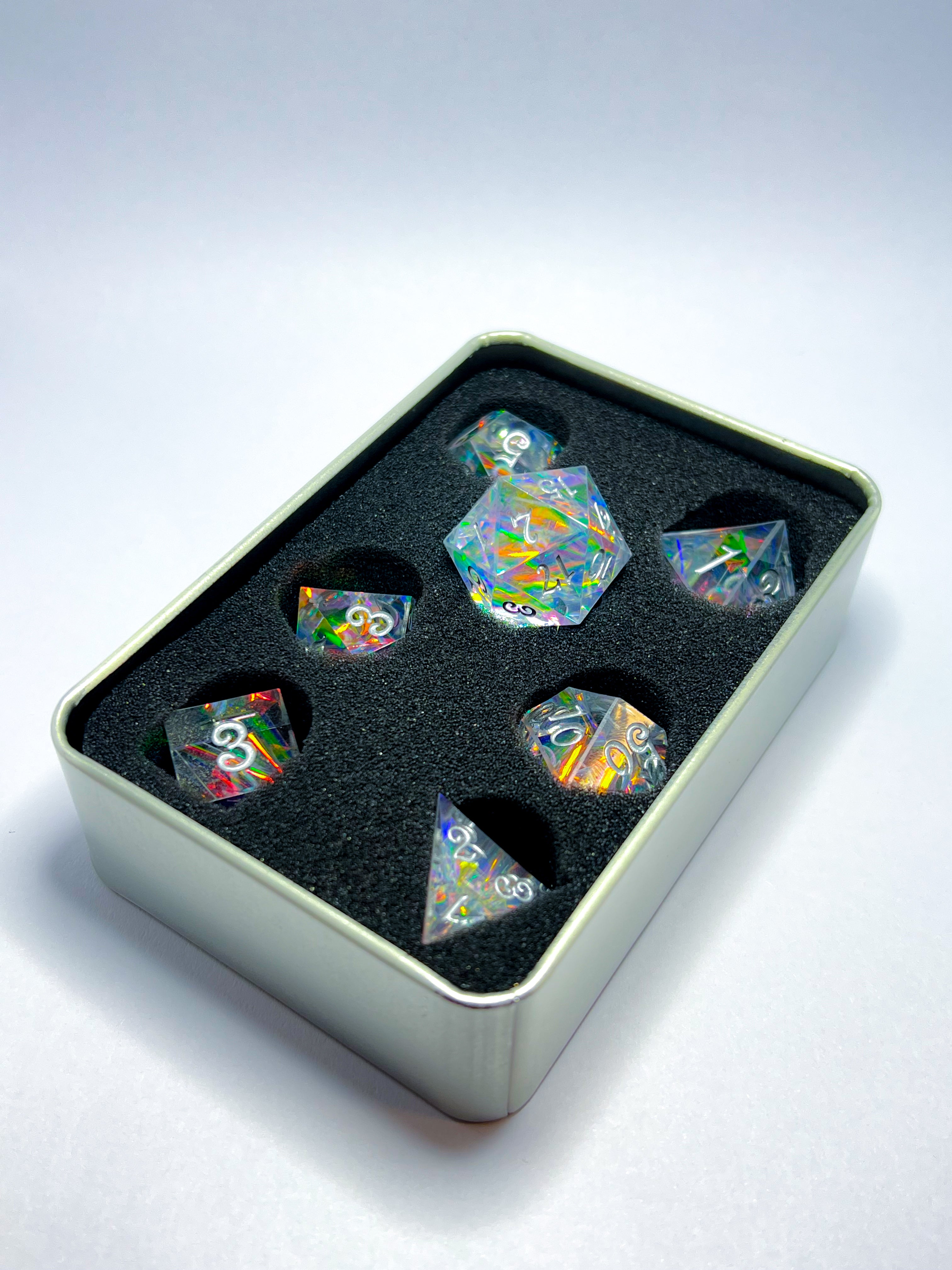 Sharp-edged dice set "Prismatic Shards"