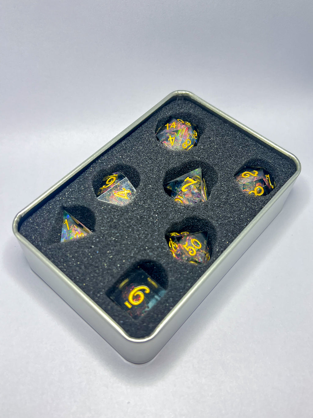 Sharp-edged dice set "Veilcrystal"