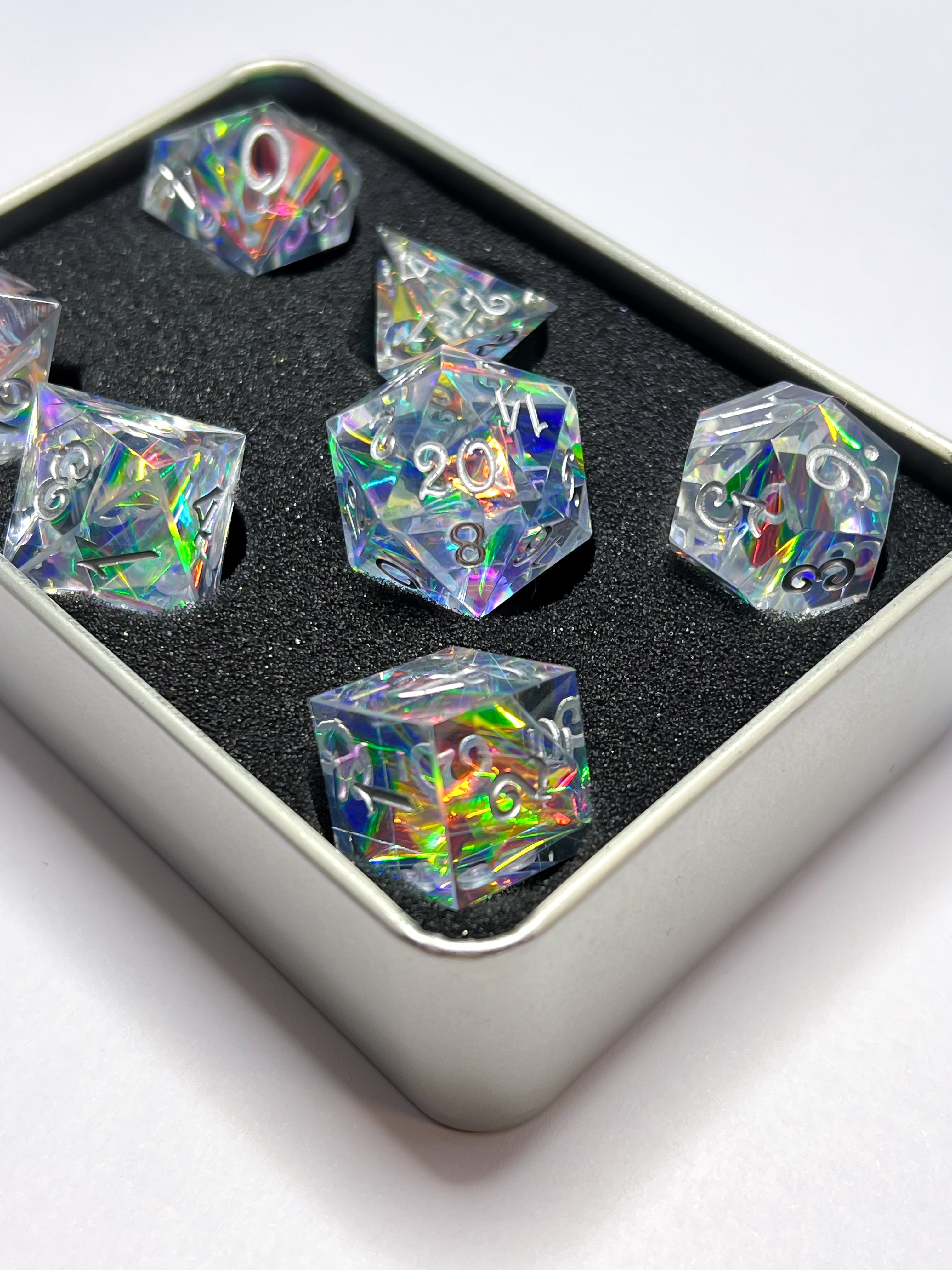 Sharp-edged dice set "Prismatic Shards"