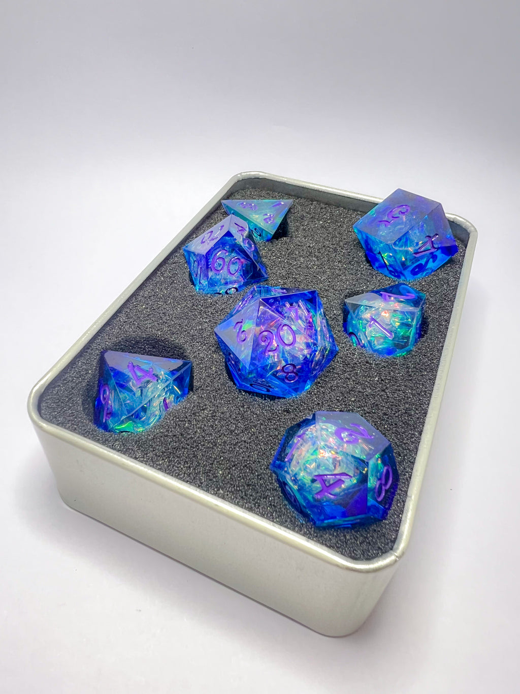 Sharp-edged dice set "Azure Verdict"